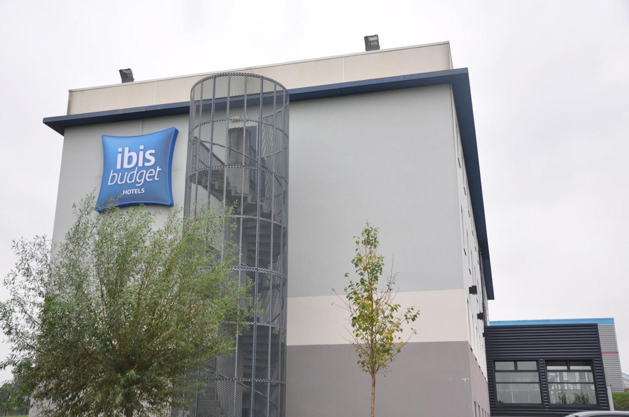 Ibis Budget Rennes Route De Saint Malo Montgermont Bagian luar foto
