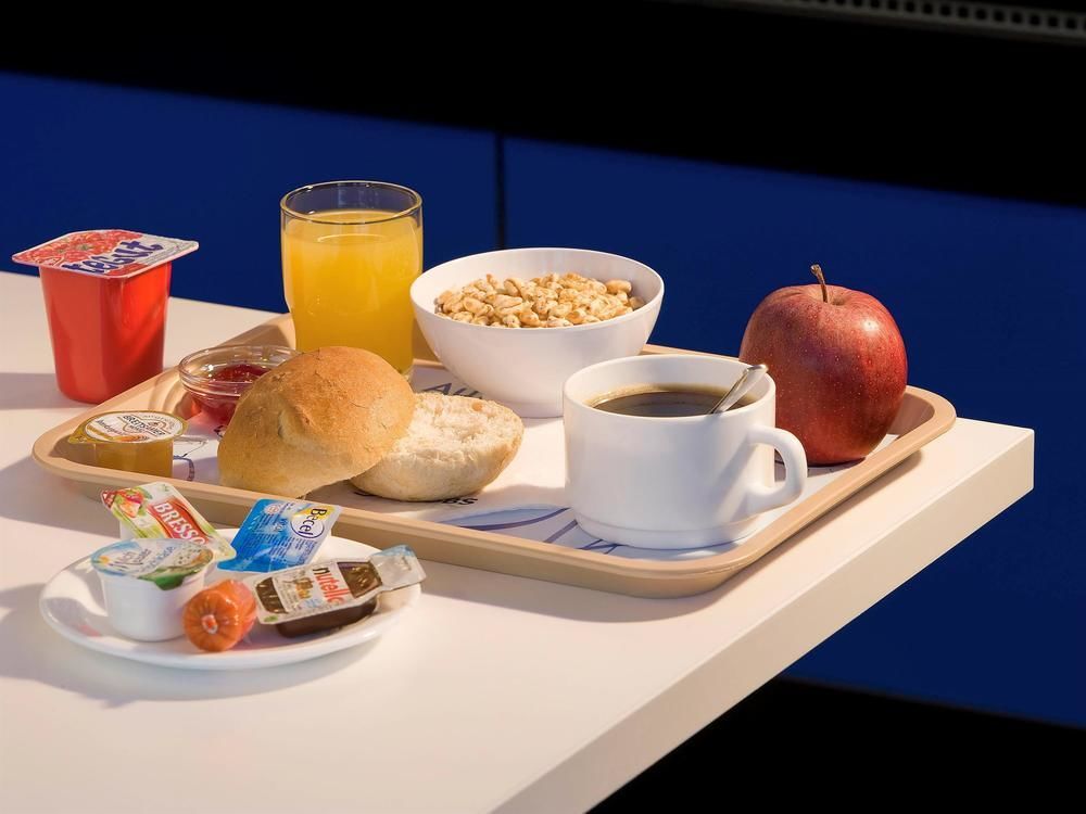 Ibis Budget Rennes Route De Saint Malo Montgermont Bagian luar foto