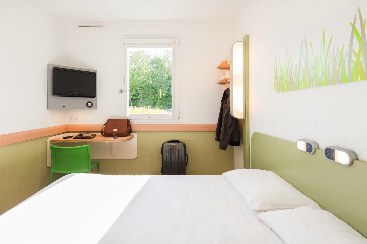 Ibis Budget Rennes Route De Saint Malo Montgermont Bagian luar foto