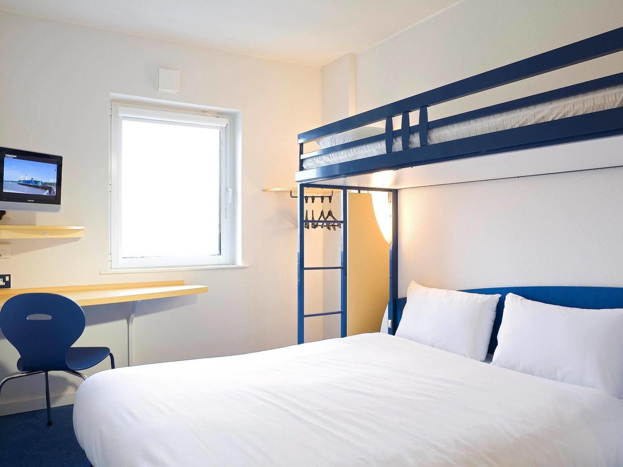 Ibis Budget Rennes Route De Saint Malo Montgermont Bagian luar foto